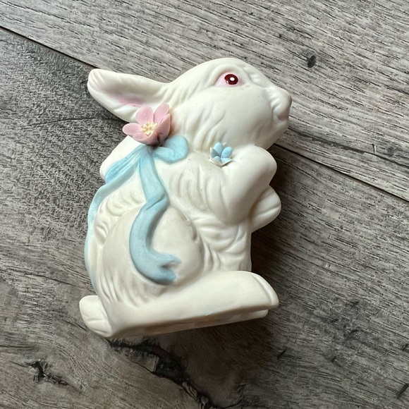 Spring Bunny Rabbits - Picture 3 of 8